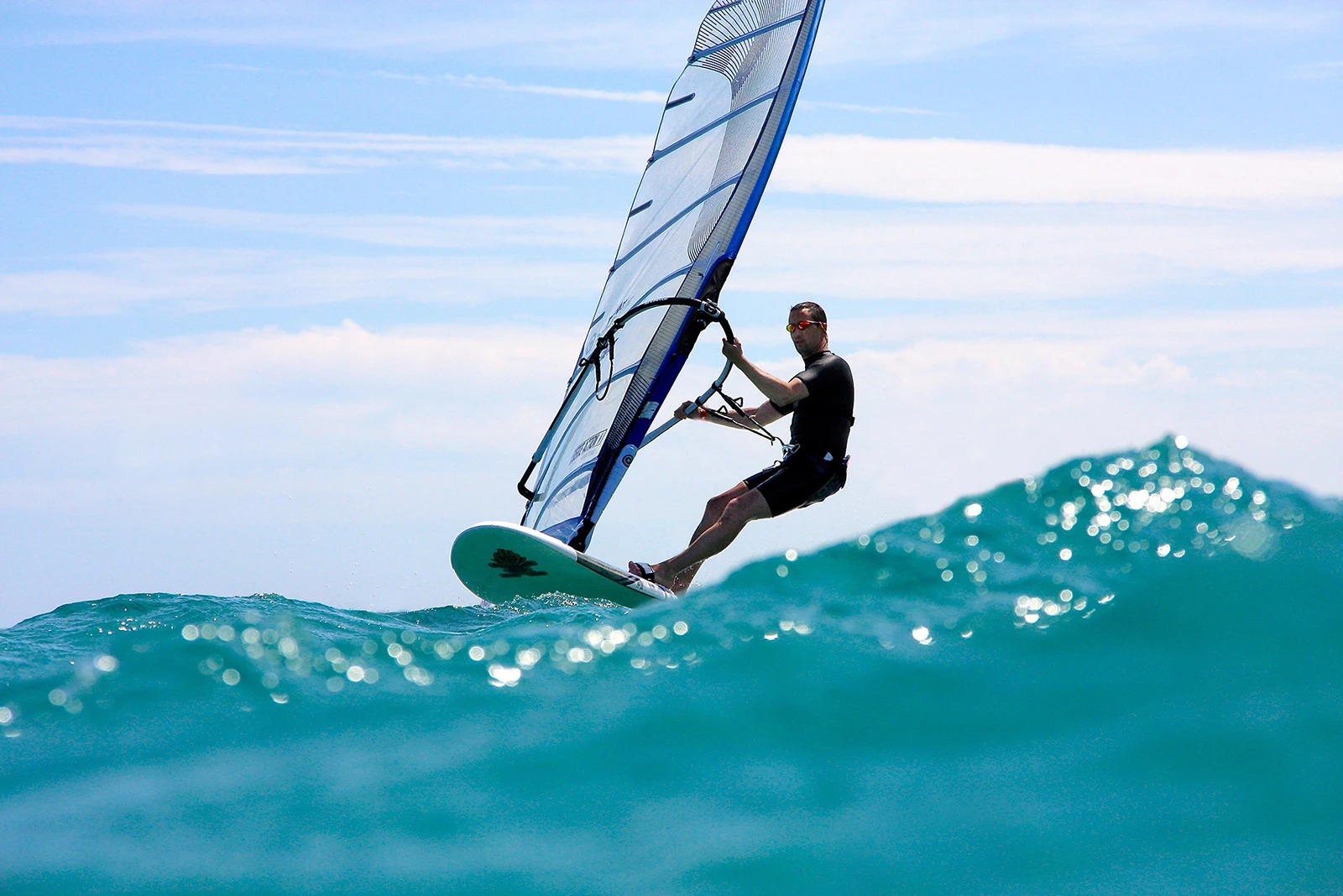 Windsurfen in der Welle